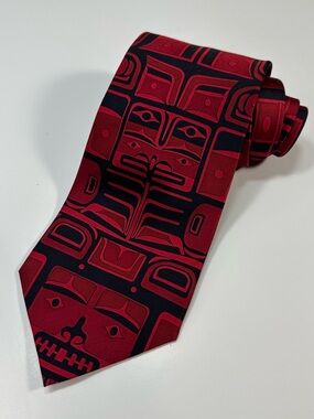 Magenta Red and Black Geometric Pattern Tie